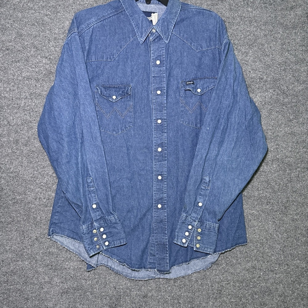 Wrangler Vintage Denim Western Shirt Pearl Snaps Size 17 1/2 - 35 Cowboy